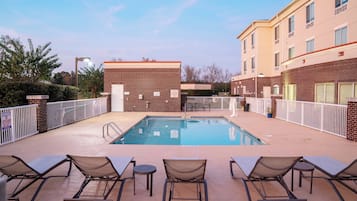 Piscina stagionale all'aperto