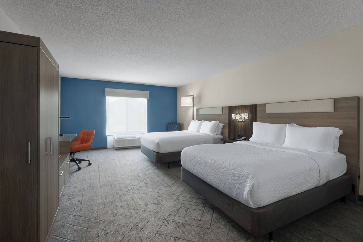 In-room safe, desk, laptop workspace, iron/ironing board