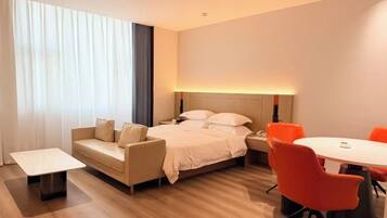 Minibar, in-room safe, alarm clocks