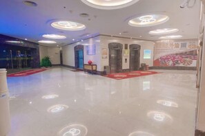 المنشأة من الداخل