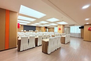Unclassified image, 4 of 33, button - Dihao Hotel (Quanzhou)