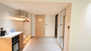 Minibar, in-room safe, alarm clocks