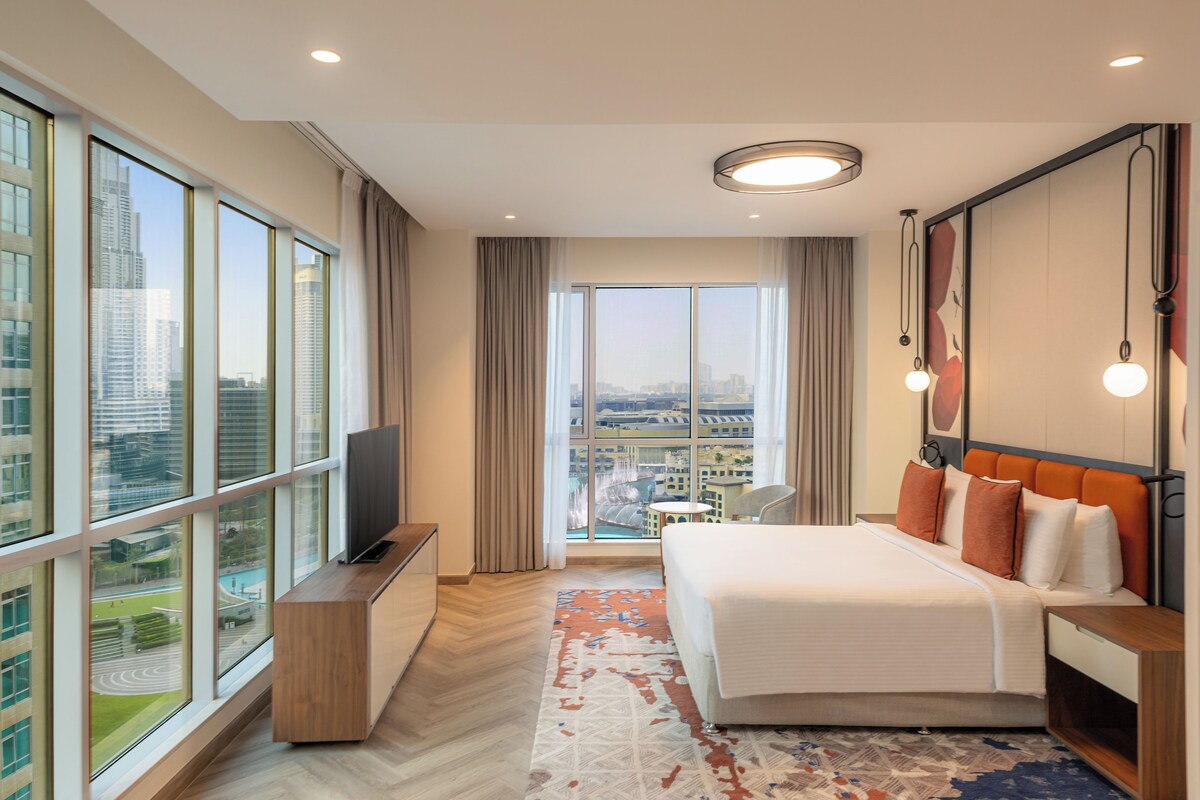 พรีเมียมสตูดิโอ, เตียงคิงไซส์ 1 เตียง (Burj Khalifa and Fountain View) | เครื่องนอนป้องกันสารก่อภูมิแพ้, ผ้านวมขนเป็ด, เตียงพร้อมฟูกเสริมที่นอน