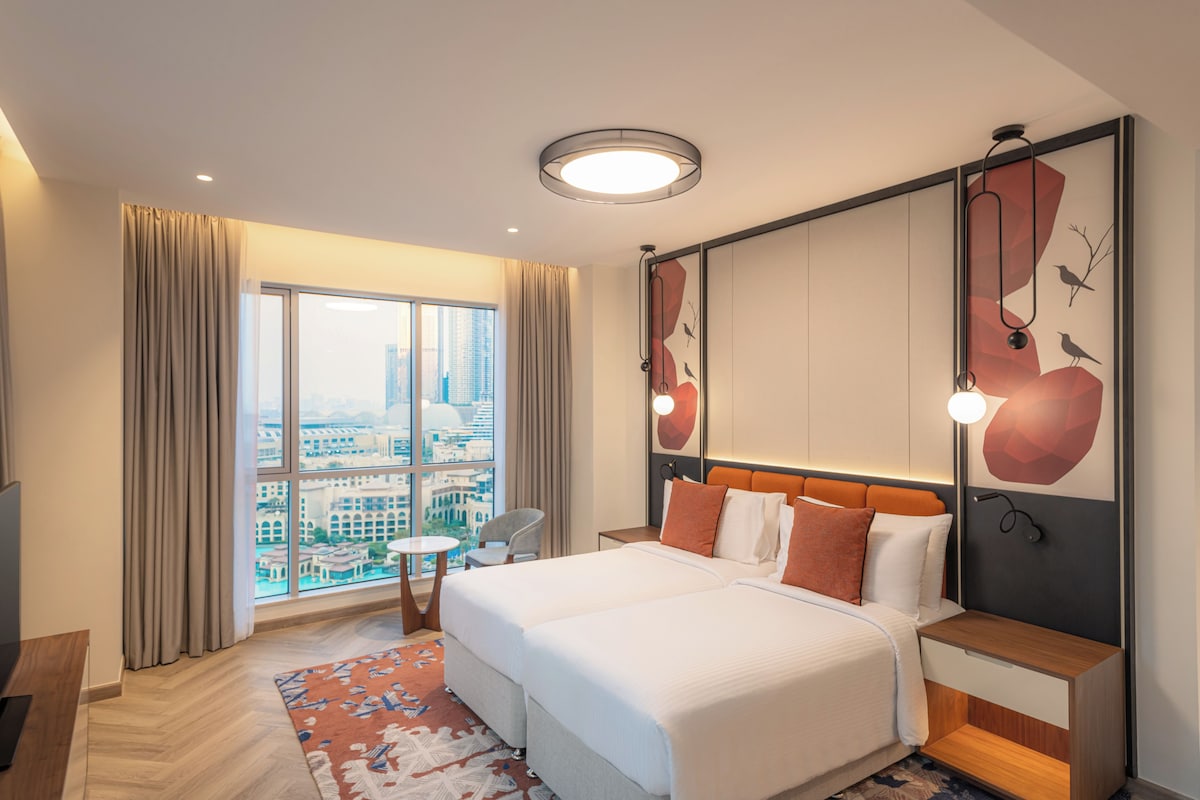 Monolocale Premium, 2 letti singoli, accessibile ai disabili, vista piscina (Burj Khalifa) | Biancheria da letto ipoallergenica, copriletto in piuma