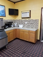 Frigorífico y microondas