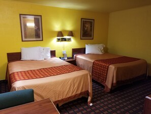 Double Room | Desk, iron/ironing board, free WiFi, bed sheets - Motel 7 Rawlins (Rawlins)