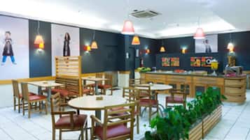 Päivittäinen buffetaamiainen (27.00 BRL per henkilö)