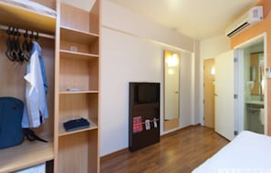 Minibar, desk, blackout drapes, soundproofing