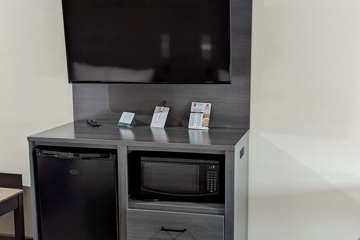 Desk, blackout curtains, iron/ironing board, free WiFi