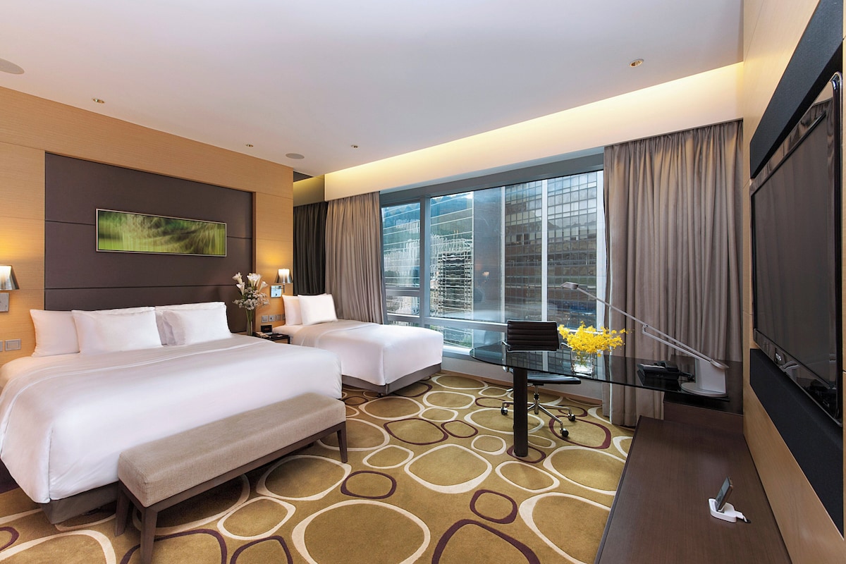 Premium Family Room, 1 King and 1 Single Bed | Premium bedding, down comforters, minibar (some free items)
