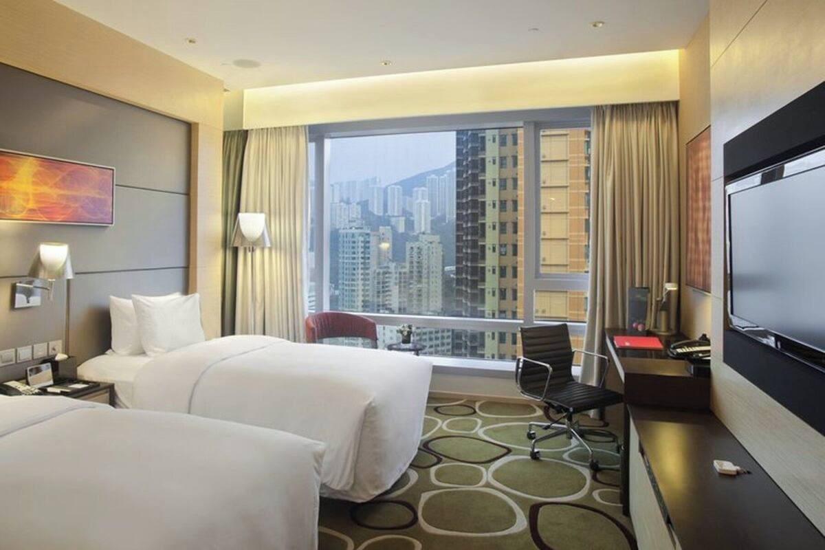 ห้องพรีเมียม, เตียงเดี่ยว 2 เตียง (Mid Floor) | เครื่องนอนระดับพรีเมียม, ผ้านวมขนเป็ด, มินิบาร์ฟร ีบางอย่าง