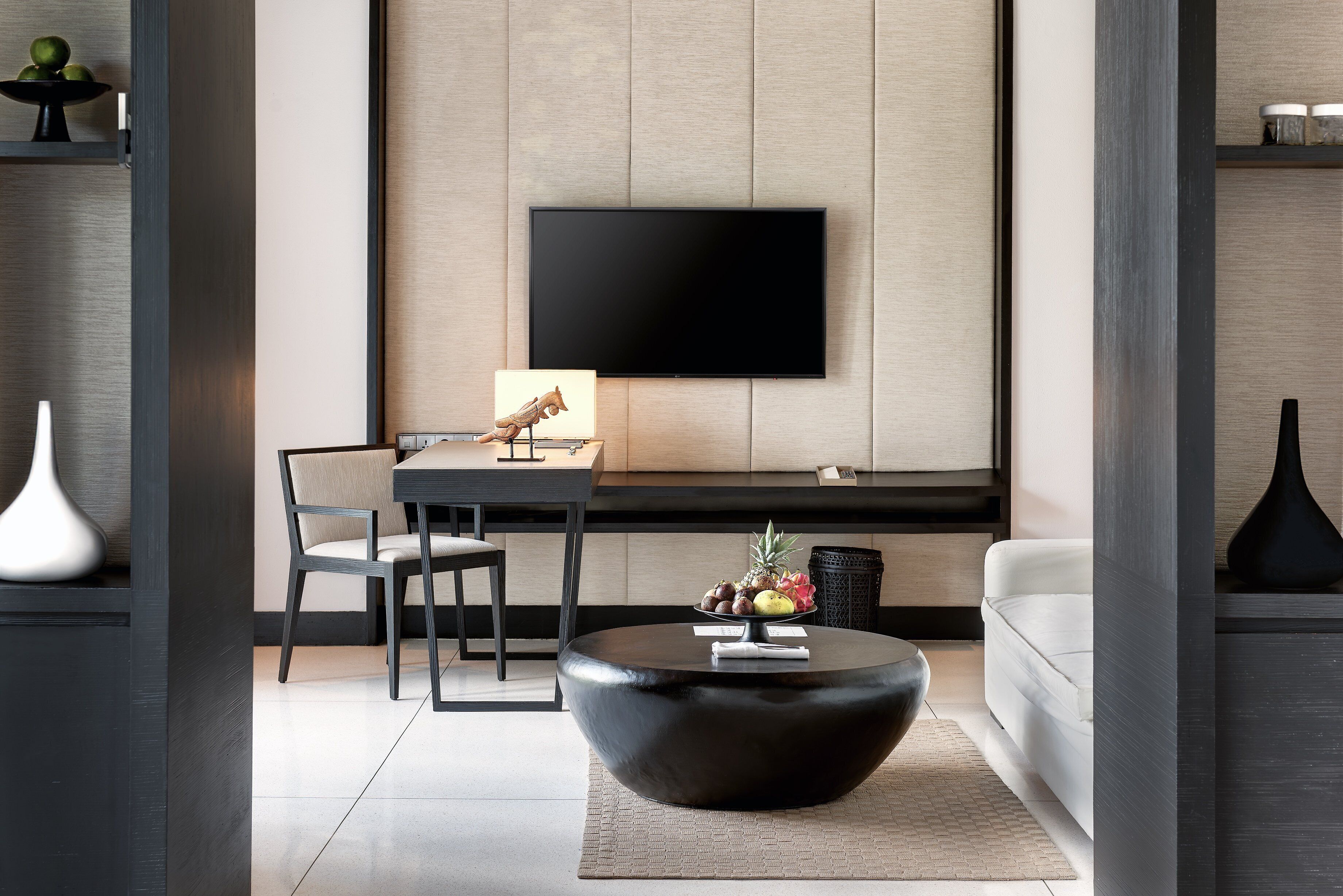 1 bedroom, premium bedding, minibar, in-room safe