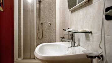 Doppelzimmer | Badezimmer