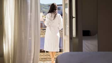 Chambre Double Deluxe, balcon, vue cour intérieure | Terrasse/Patio