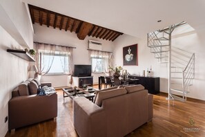 Living area - VILLA GUINIGI EXCLUSIVE RESIDENCE & POOL (Capannori)