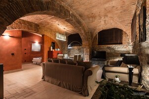 Romantic Apartment, 1 Bedroom, Park View (Villa) | Living area | 32-inch Smart TV with digital channels