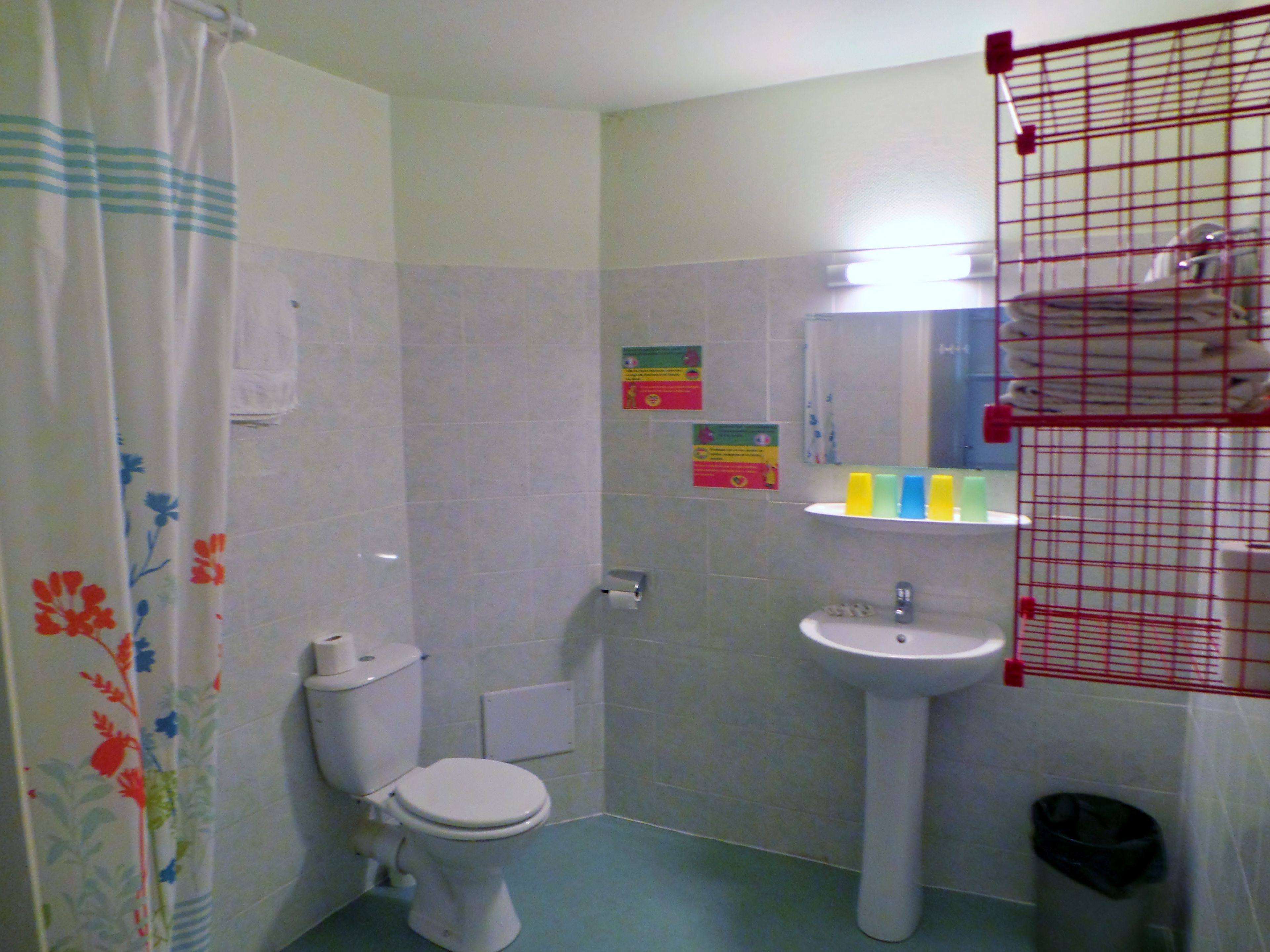 quadruple room | bathroom | shower, hair dryer, towels