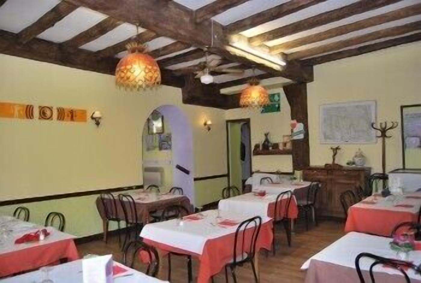 breakfast, lunch, dinner served; french cuisine