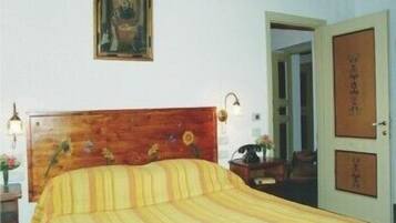 Italienische Bettbezüge von Frette, Select-Comfort-Betten, Schreibtisch