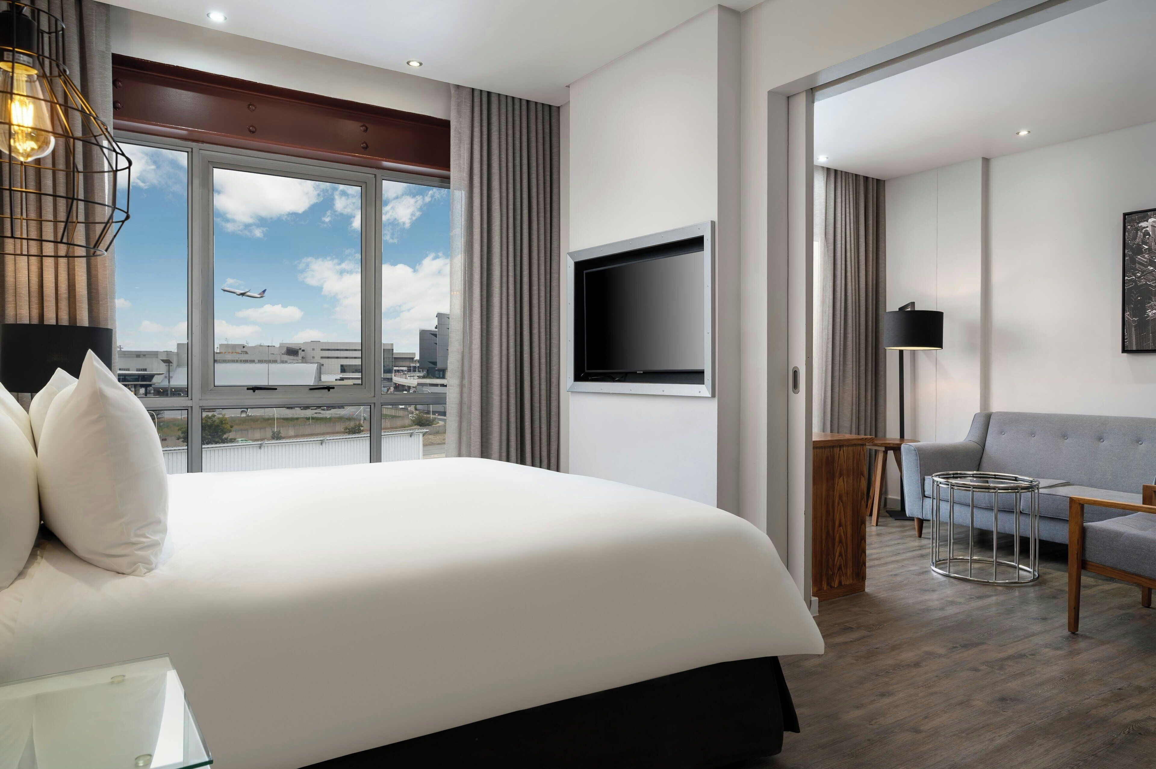 Hypo-allergenic bedding, down duvets, Tempur-Pedic beds, minibar