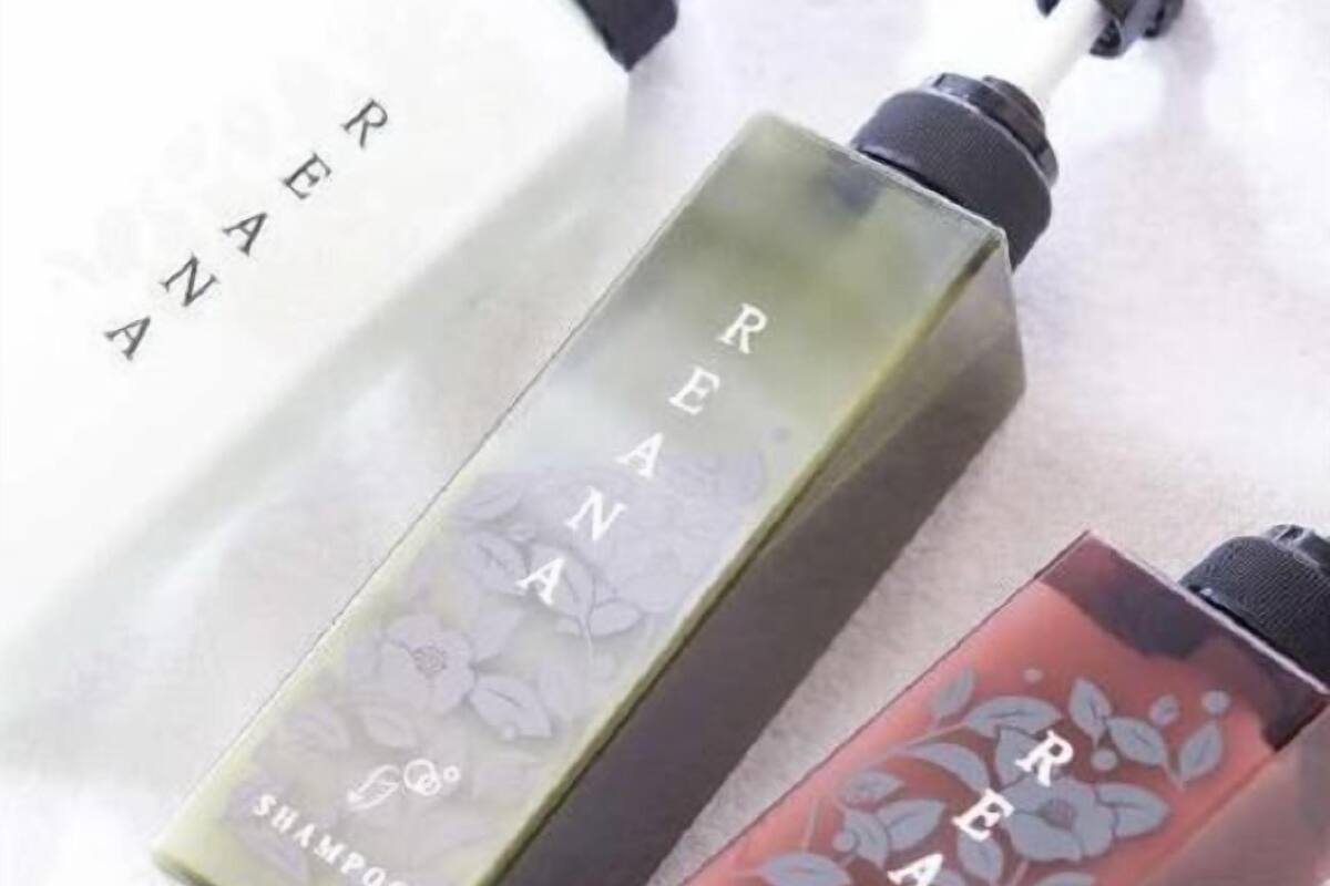 Amenidades de baño | Tina con regadera, tina profunda, amenidades de baño gratuitas