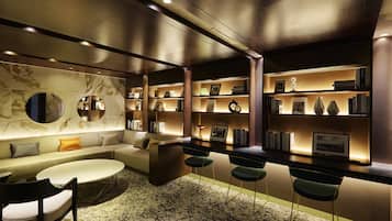 Bar lounge