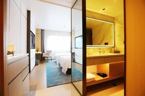 Alarm clocks - Oriental Hotel (Quzhou)