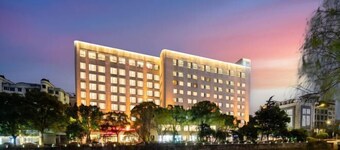 Oriental Hotel
