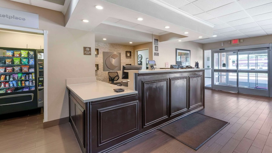 Comfort Inn & Suites Porter near Indiana Dunes