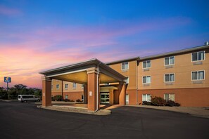 Exterior - Comfort Inn & Suites Porter near Indiana Dunes (Chesterton)