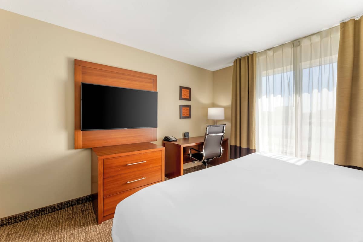 Desk, iron/ironing board, cots/infant beds, rollaway beds