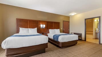 Premium bedding, desk, iron/ironing board, free WiFi