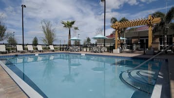 Piscina a l'aire lliure