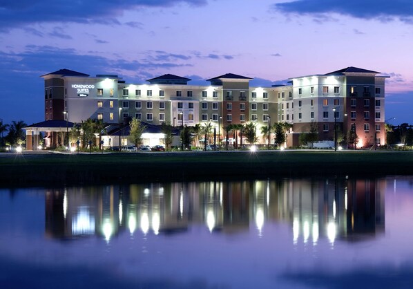 Exterior - Homewood Suites by Hilton Port Saint Lucie-Tradition (Port Saint Lucie)