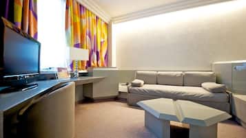 Suite | Living room | TV, pay movies