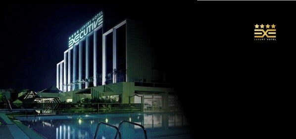 Mặt tiền nơi lưu trú