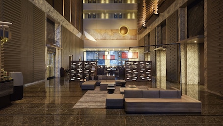 Lobby. Hotel Villa Fontaine Grand Tokyo - Shiodome