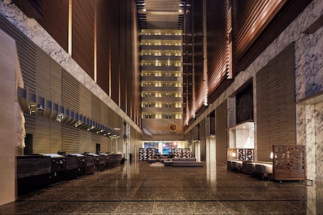 Lobby. Hotel Villa Fontaine Grand Tokyo - Shiodome