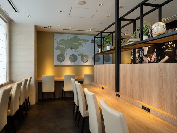 Daily buffet breakfast (JPY 1540 per person)