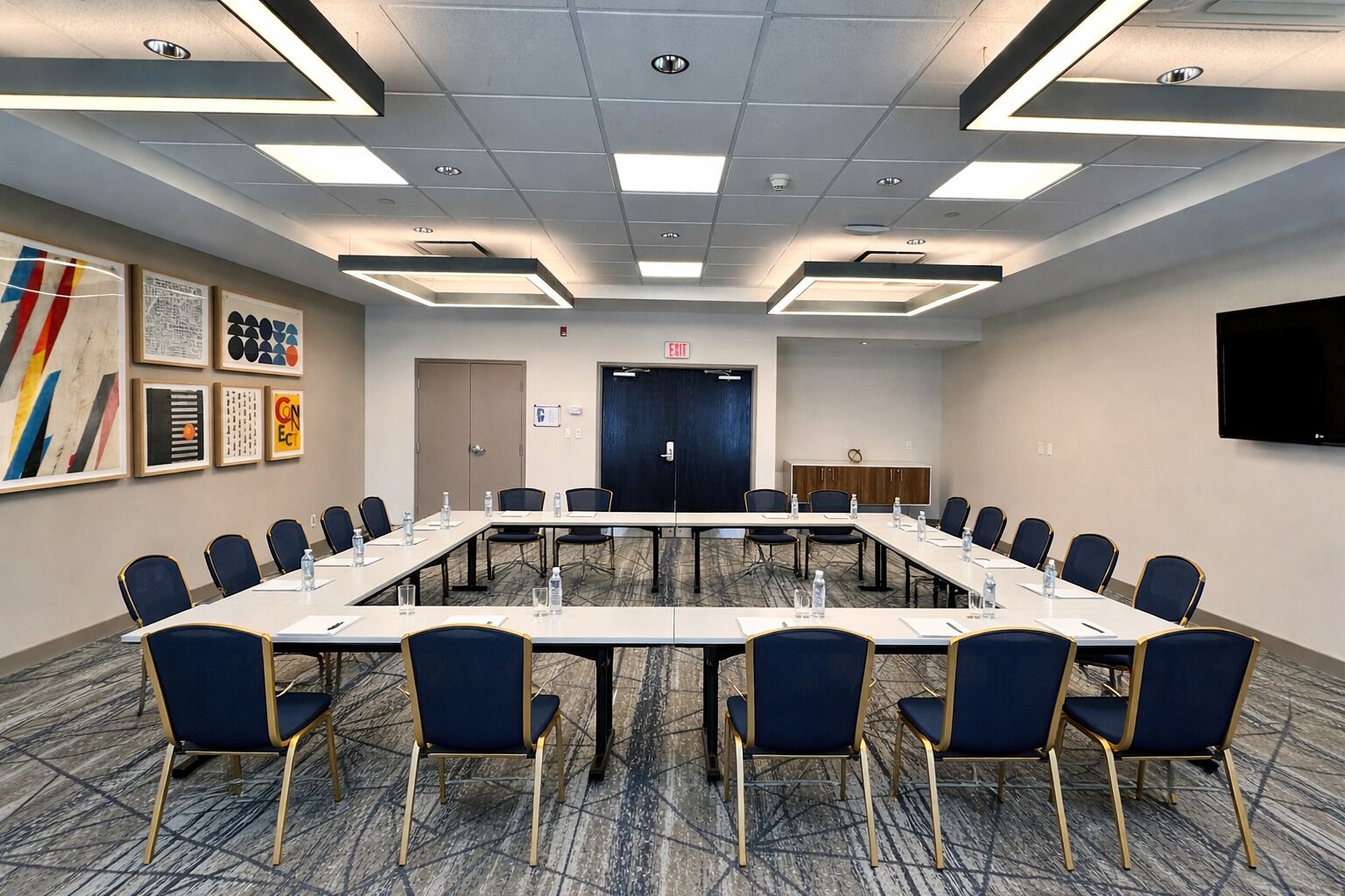 Photo - Holiday Inn Express & Suites Ottawa West - Nepean by IHG