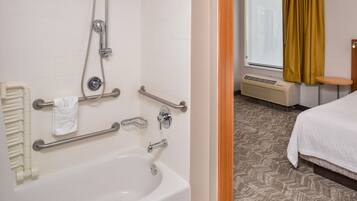 Artículos de tocador gratuitos, secador de pelo, toallas