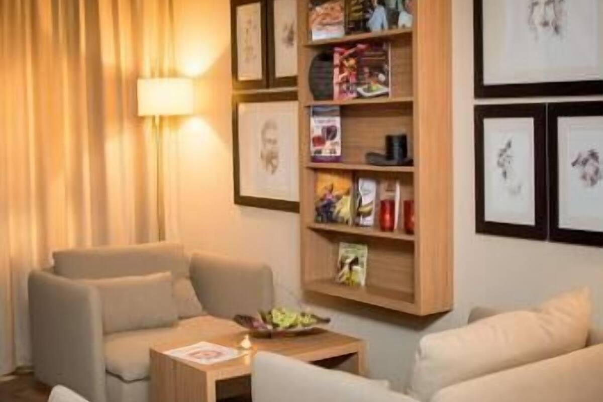 couples treatment room(s), sauna, hot tub, body treatments, hydrotherapy