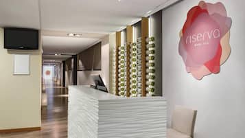 Couples treatment room(s), sauna, hot tub, body treatments, hydrotherapy
