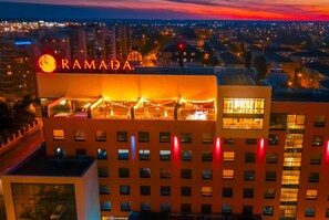 Exterior - Ramada by Wyndham Oradea (Oradea)