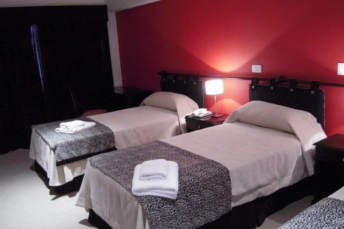 Habitació triple prèmium | Minibar, caixa forta a l'habitació i habitacions insonoritzades