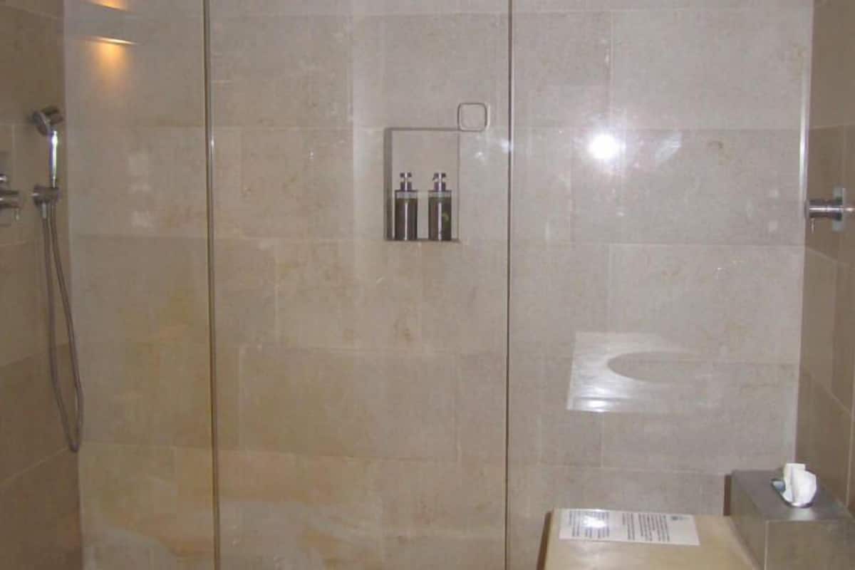 hair dryer, bidet, towels