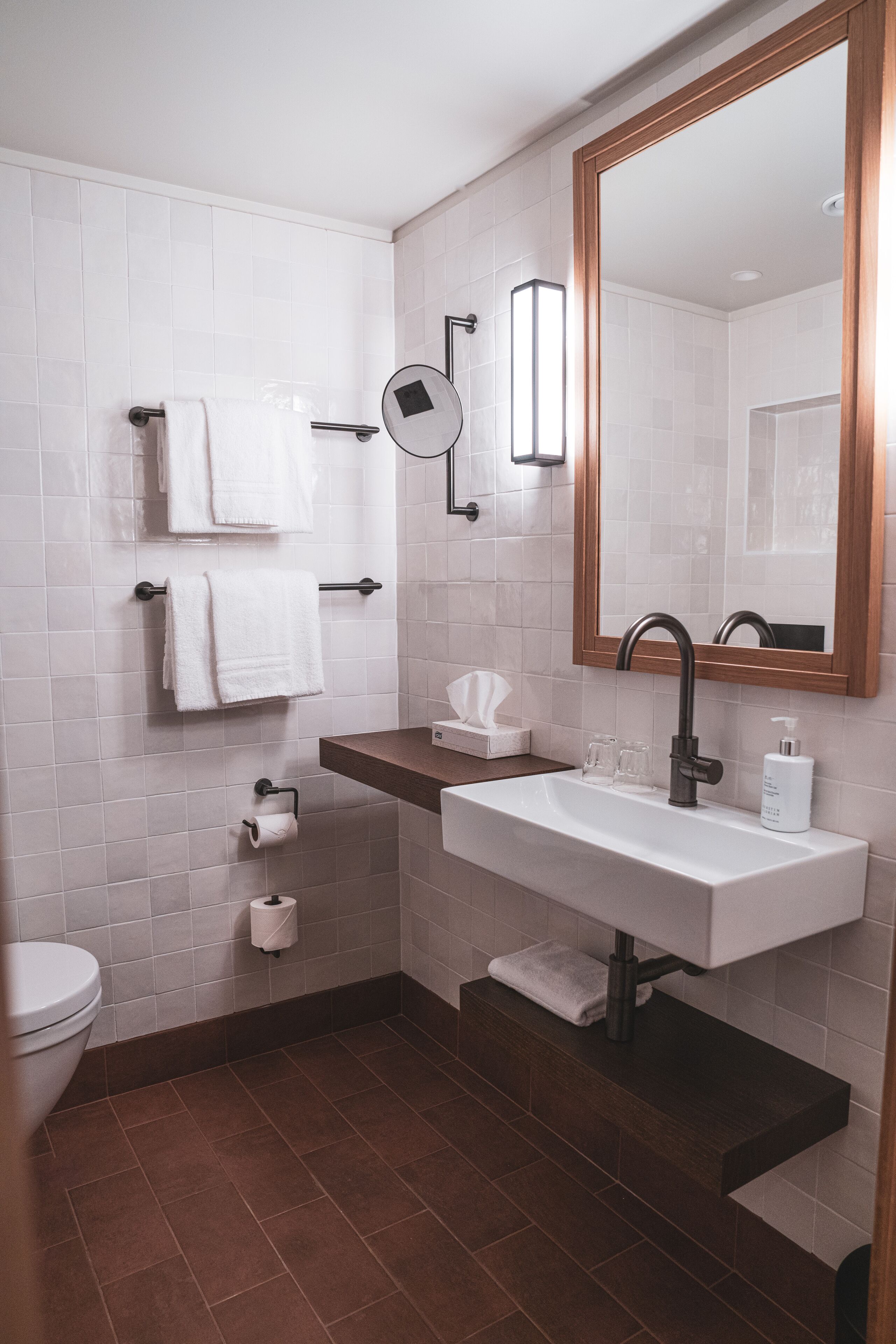 superior double room | bathroom | shower, free toiletries, hair dryer, bathrobes