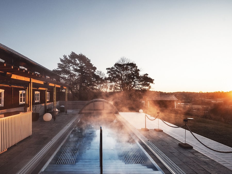 حمّام سباحة خارجي