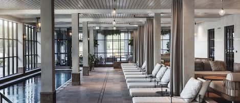 Salas de tratamiento para parejas, un sauna, baño turco