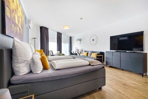 Literie hypoallergénique, minibar, coffres-forts dans les chambres